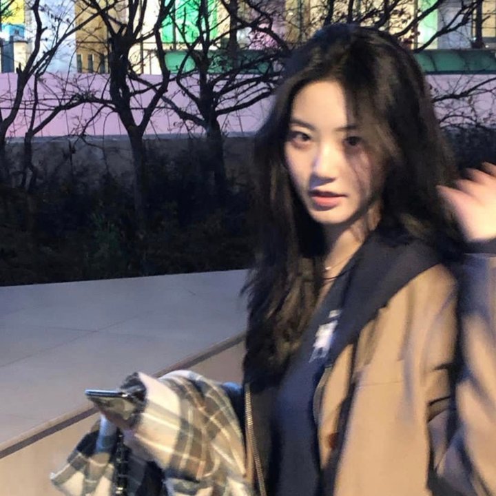 身为VTuber的我因为忘记关台而成了传说